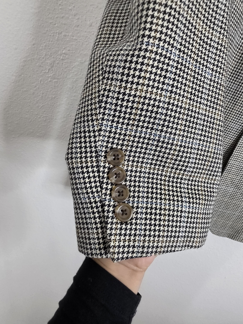 Chaps Men's 46R Silk Blazer Sport Coat Houndstooth Plaid Beige Blue Two Button - Picture 7 of 16